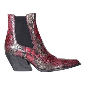 Elena Iachi Luca boots